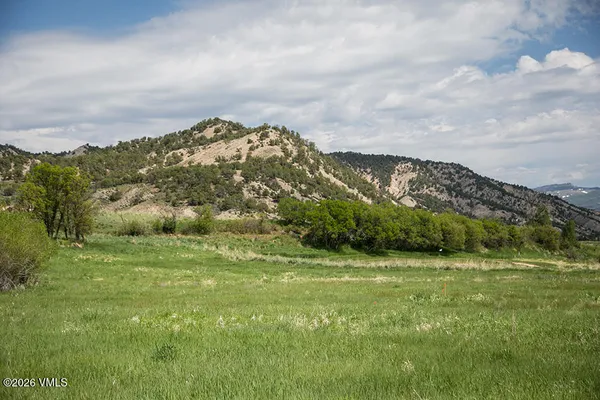 $950,000 | 360 Red Bluffs Lane, Eagle, CO 81631