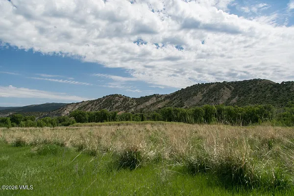 $950,000 | 360 Red Bluffs Lane, Eagle, CO 81631