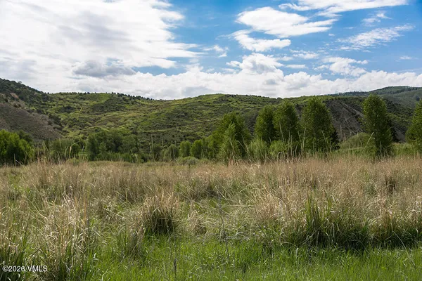 $950,000 | 360 Red Bluffs Lane, Eagle, CO 81631