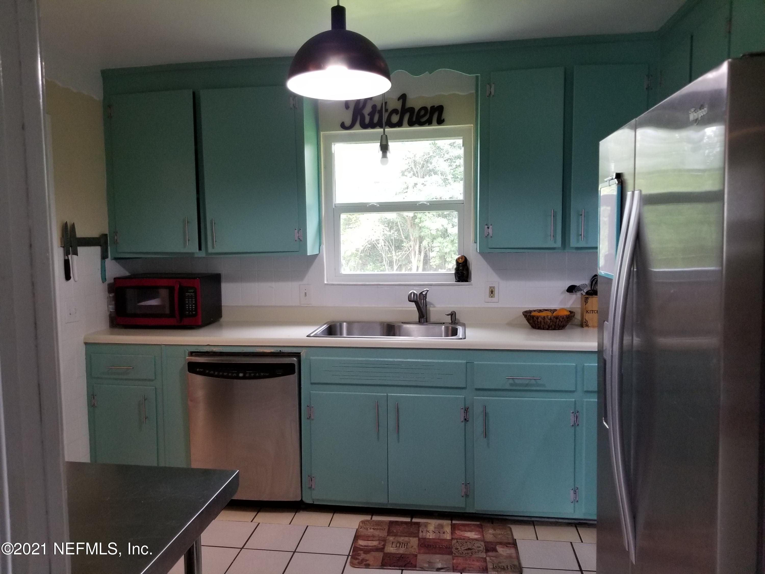 2128 Dean Road Jacksonville, FL 32216 - Photo 12 of 26 Kitchen