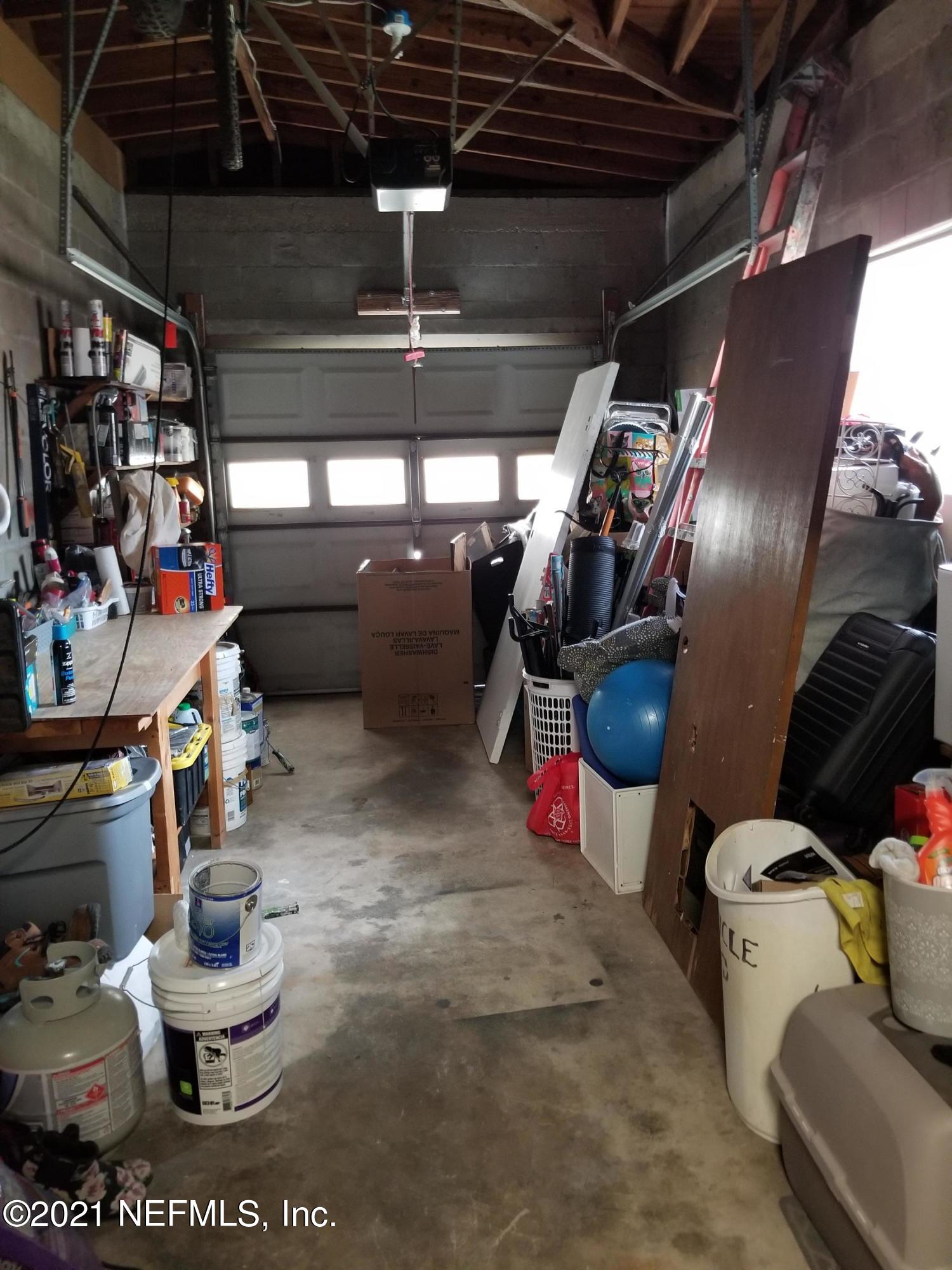 2128 Dean Road Jacksonville, FL 32216 - Photo 23 of 26 Garage