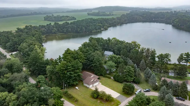 $499,000 | N6838 Steffen Court, Scandinavia, WI 54977