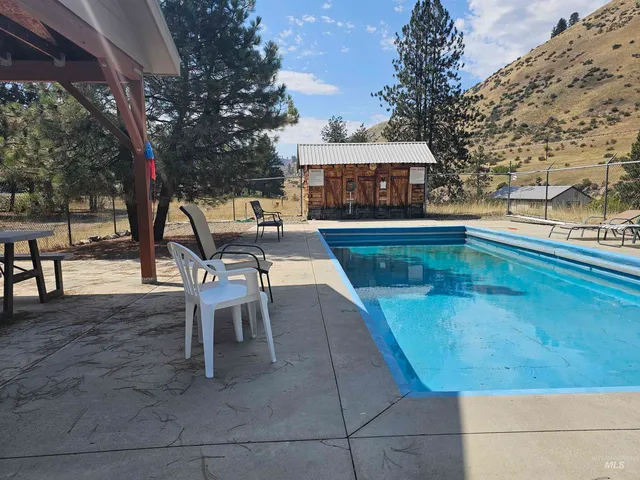 $399,000 | 20 Riverview Drive, Garden Valley, ID 83622