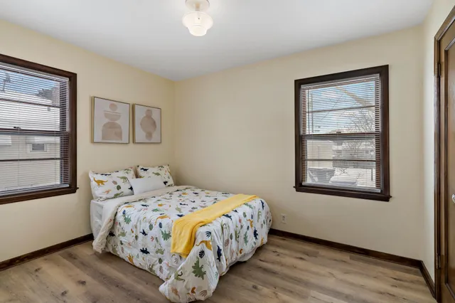 $250,000 | 2032 Ames Avenue East, St. Paul, MN 55119