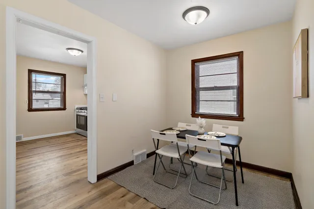 $250,000 | 2032 Ames Avenue East, St. Paul, MN 55119