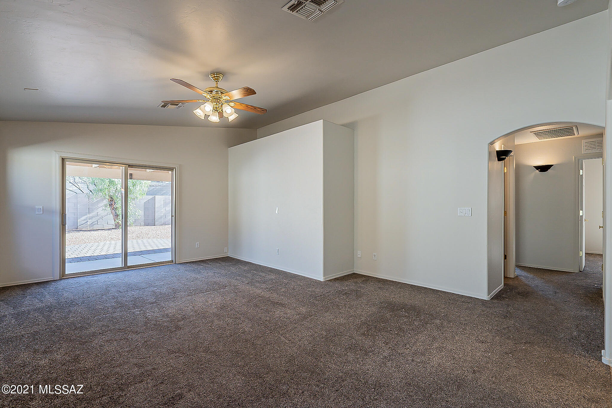8321 South Bainbridge Road Tucson, AZ 85747 - Photo 3 of 35 Gallery Image 3