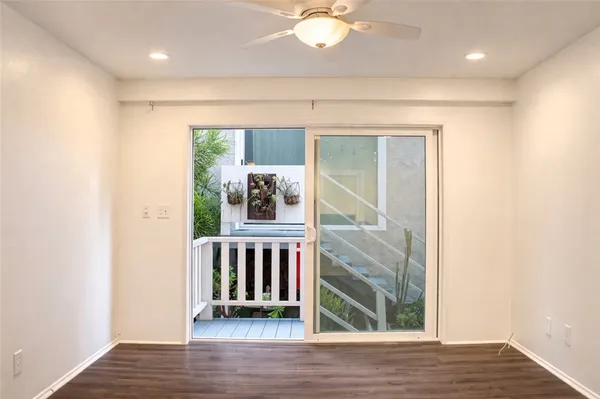 $2,850 | 733 Manhattan Beach Boulevard, Unit B, Manhattan Beach, CA 90266