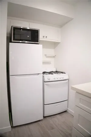 $2,850 | 733 Manhattan Beach Boulevard, Unit B, Manhattan Beach, CA 90266