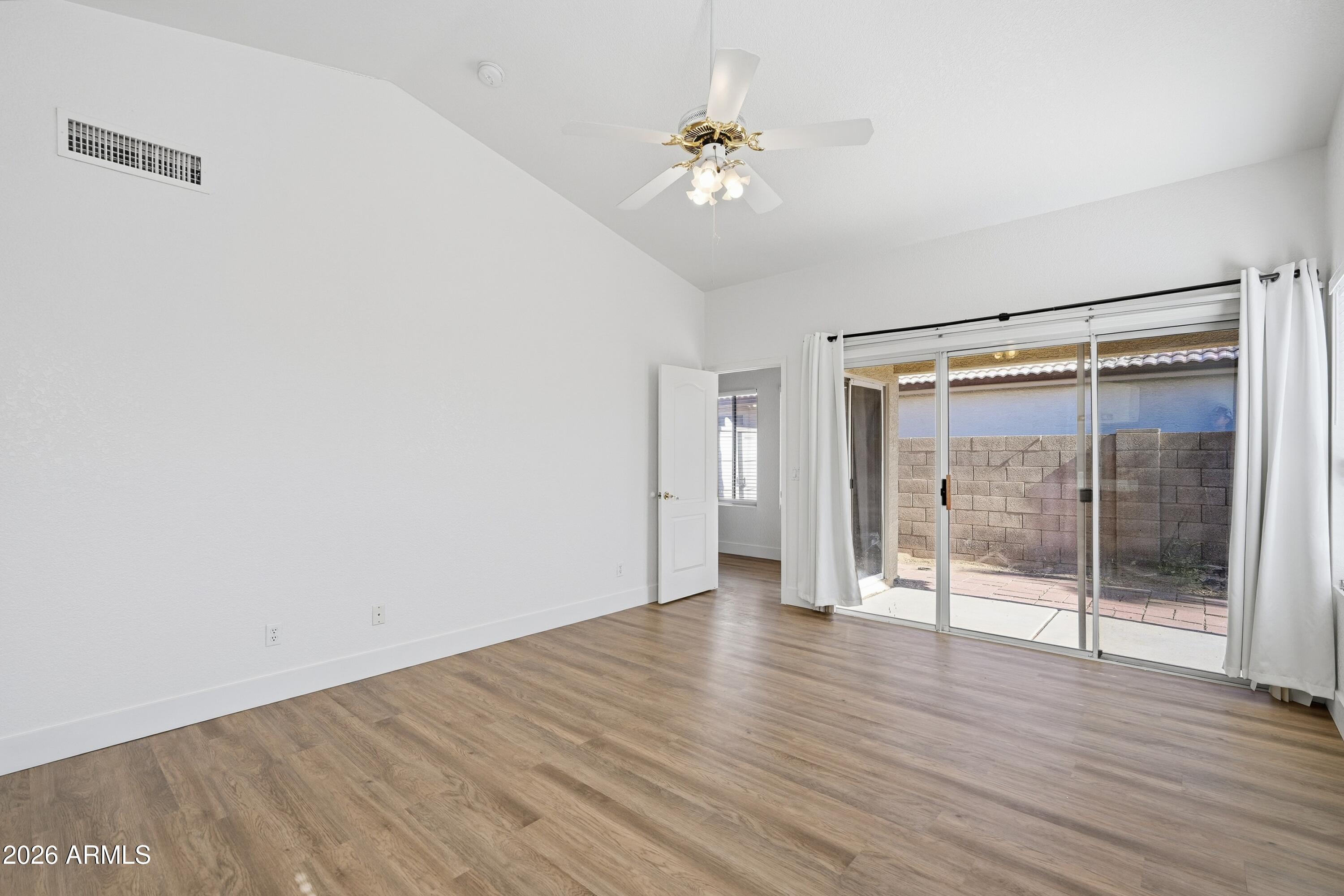 125 West Smoke Tree Road Gilbert, AZ 85233 - Photo 18 of 33 018_ListerPros