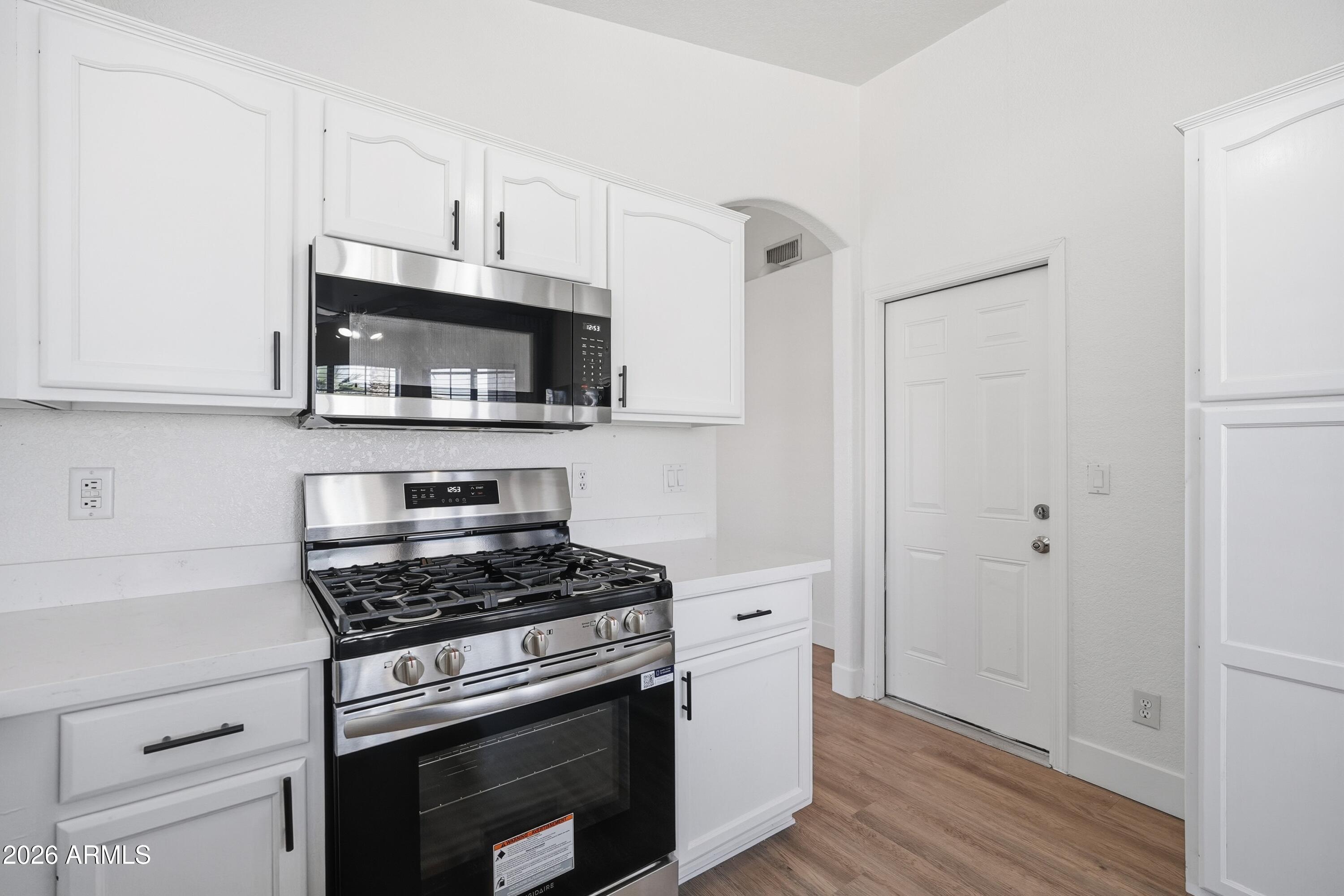 125 West Smoke Tree Road Gilbert, AZ 85233 - Photo 10 of 33 009_ListerPros