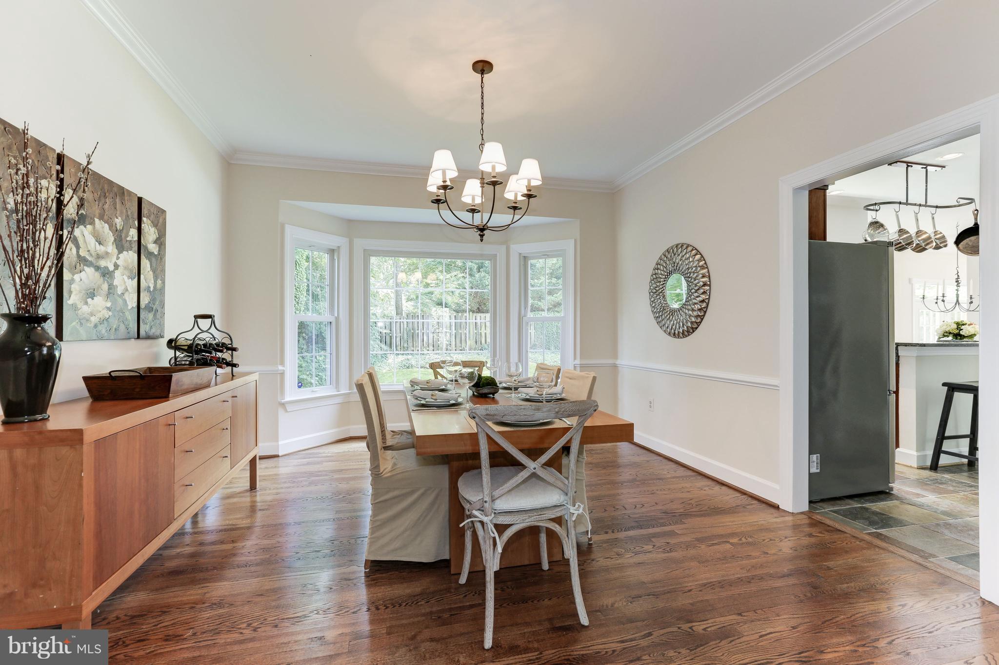 2861 Chain Bridge Road Vienna, VA 22181 - Photo 6 of 30 Dining Room: Bay Window, Hardwoods, Spacious