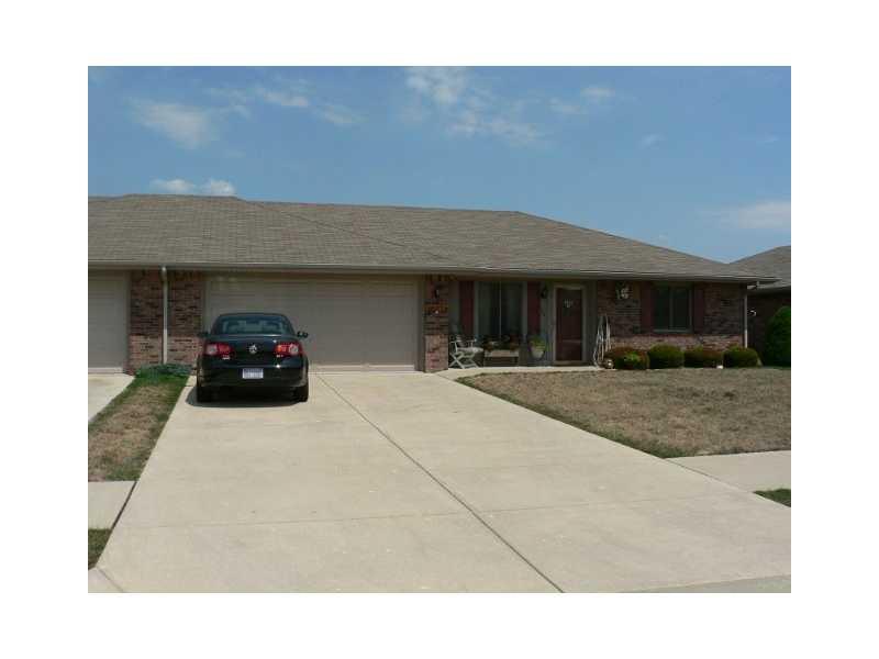 124 Appian Way Anderson, IN 46013 - Photo 1 of 8 Gallery Image 1