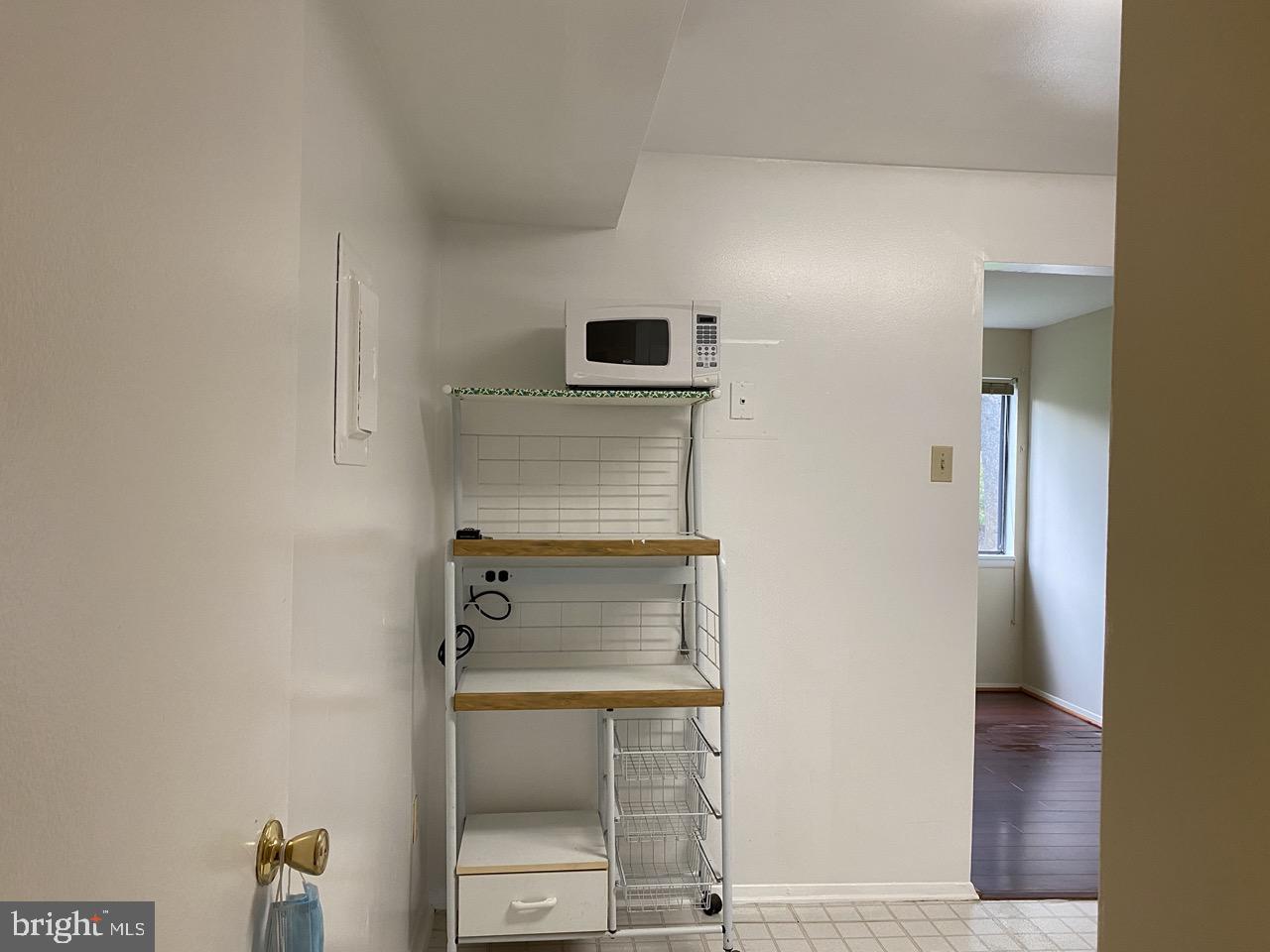 18906 Mills Choice Road, Unit 18906 Montgomery Village, MD 20886 - Photo 9 of 16