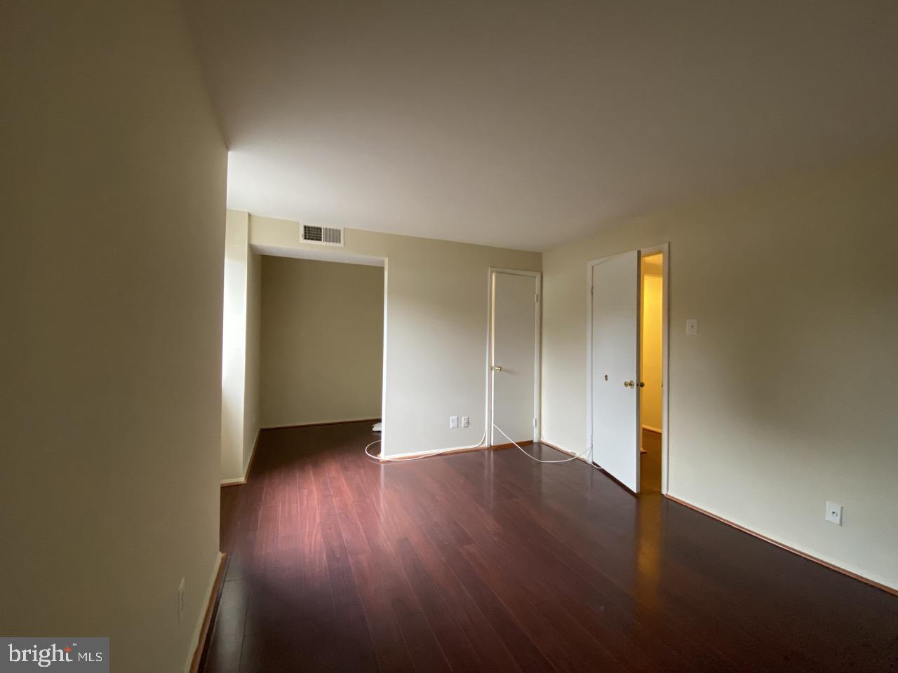 18906 Mills Choice Road, Unit 18906 Montgomery Village, MD 20886 - Photo 10 of 16