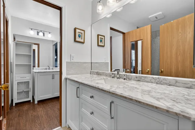 $325,000 | 208 Bingham Circle, Mundelein, IL 60060