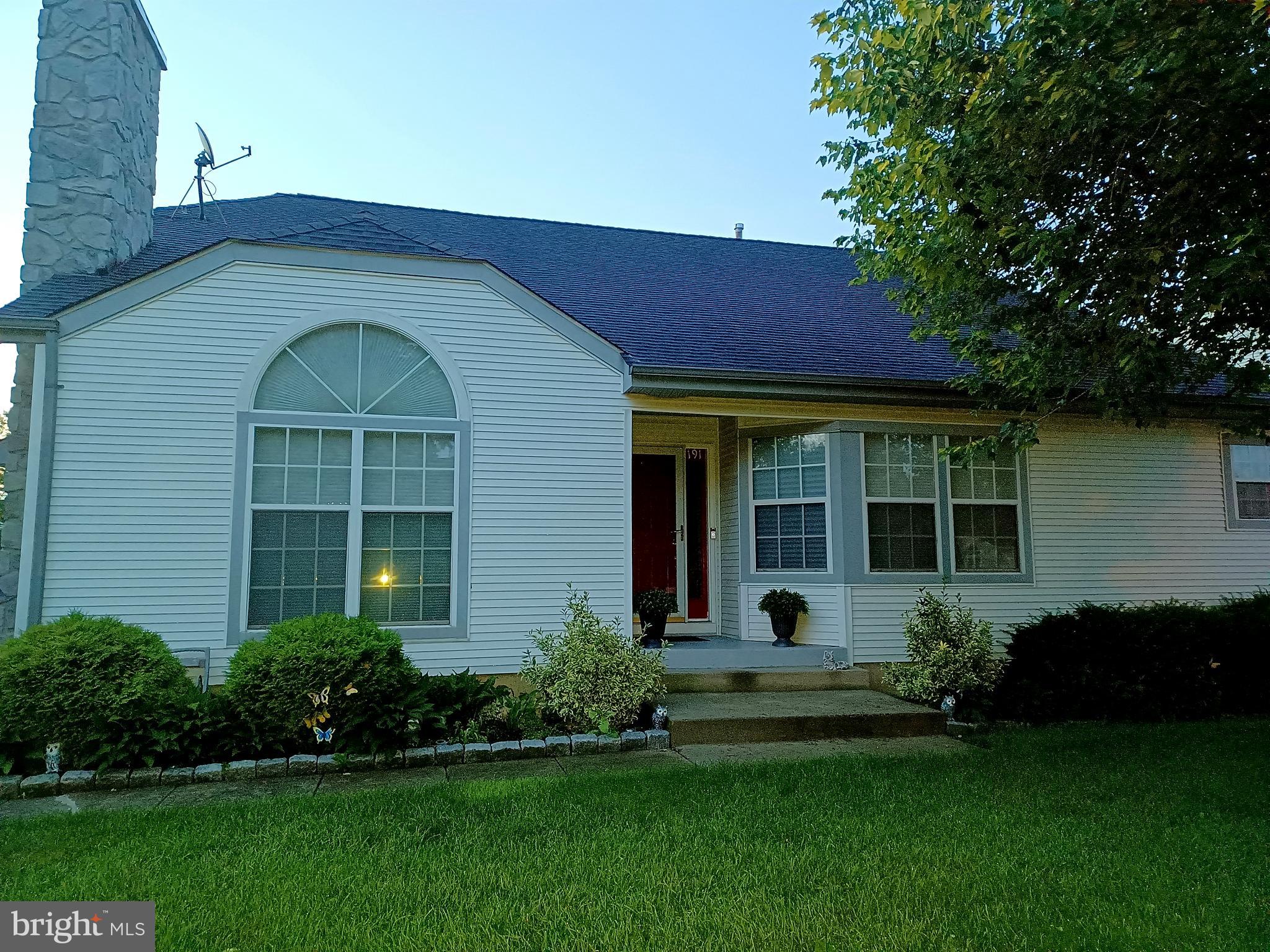 191 Ridgewood Way Burlington, NJ 08016 - Photo 2 of 3 Gallery Image 2