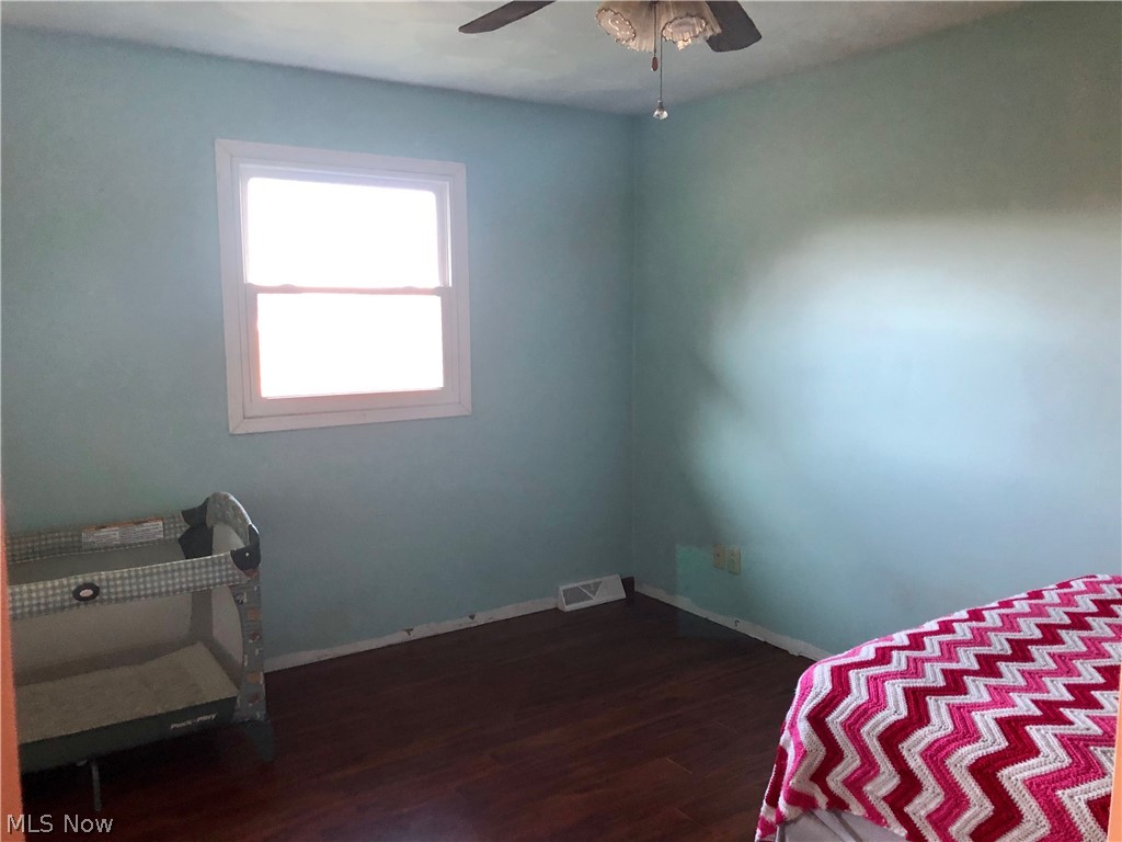 53003 Farmington Road Bridgeport, OH 43912 - Photo 12 of 29 Gallery Image 12