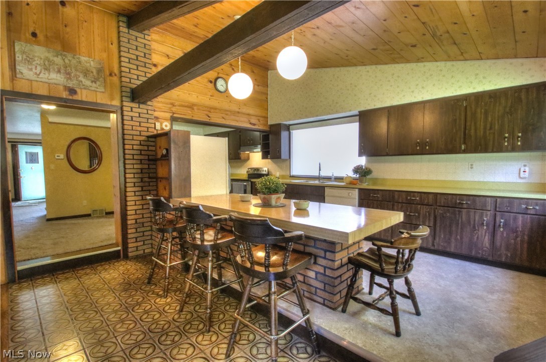 739 Lander Road Cleveland, OH 44143 - Photo 8 of 35