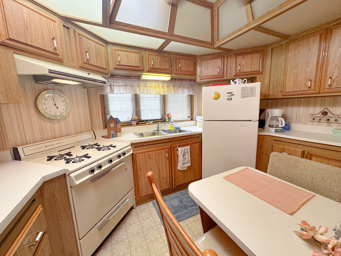 21-102 Woodhaven Sublette, IL 61367 - Photo 7 of 19
