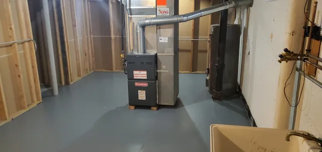 a view of an entryway with a small yard