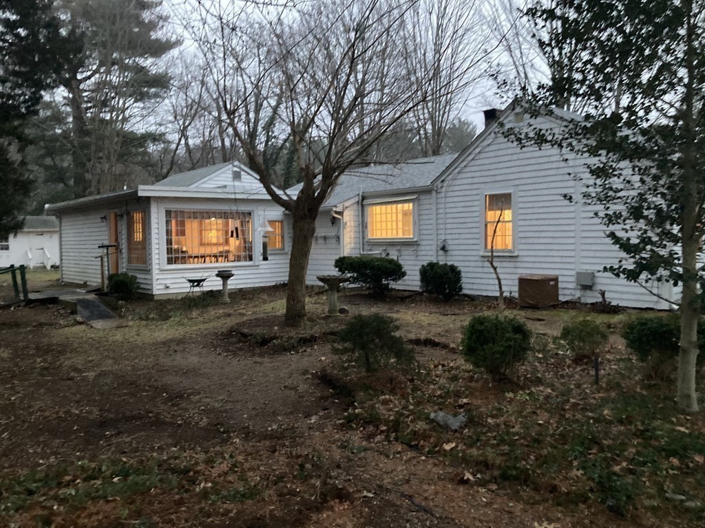 208 Spring Street Hanover, MA 02339 - Photo 4 of 29 Gallery Image 4