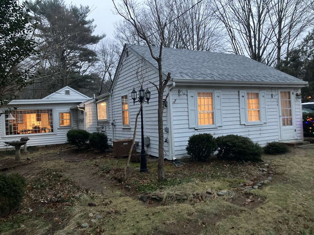 208 Spring Street Hanover, MA 02339 - Photo 9 of 29 Gallery Image 9
