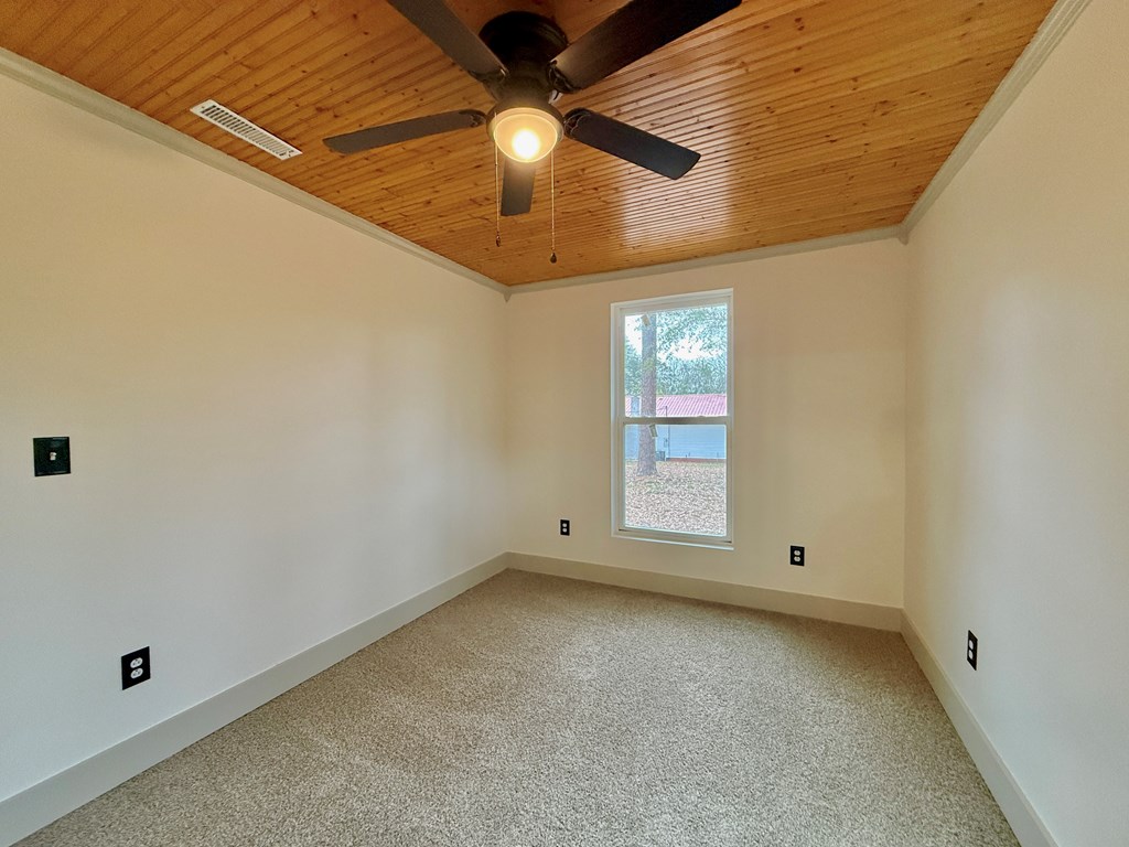 108 East High Avenue Geneva, AL 36340 - Photo 6 of 33