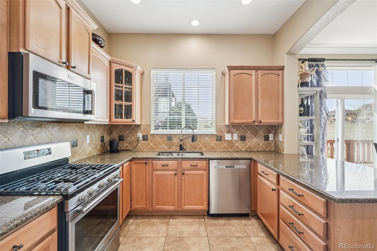 10916 Towerbridge Road Highlands Ranch, CO 80130 - Photo 12 of 46