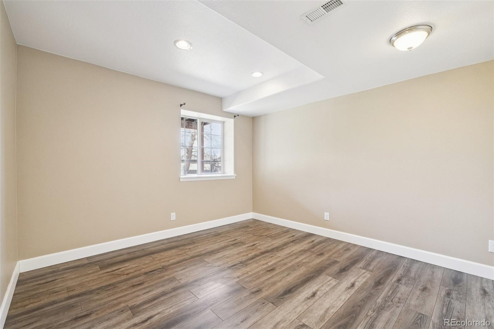 10916 Towerbridge Road Highlands Ranch, CO 80130 - Photo 33 of 46