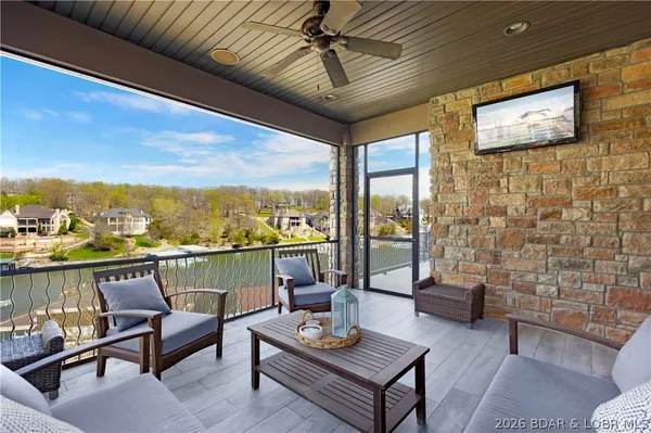 $4,500,000 | 236 Woodhaven Lane, Sunrise Beach, MO 65079