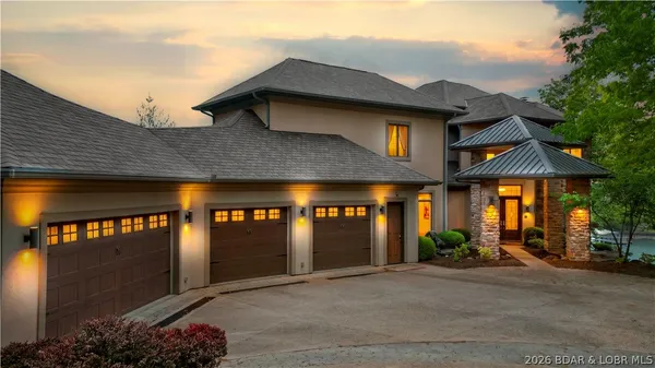 $4,500,000 | 236 Woodhaven Lane, Sunrise Beach, MO 65079