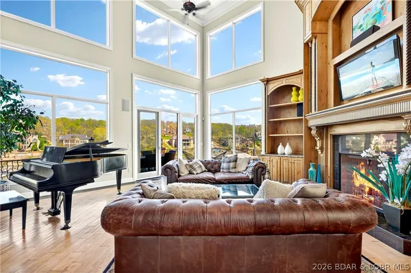 $4,500,000 | 236 Woodhaven Lane, Sunrise Beach, MO 65079