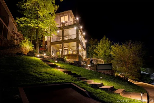 $4,500,000 | 236 Woodhaven Lane, Sunrise Beach, MO 65079