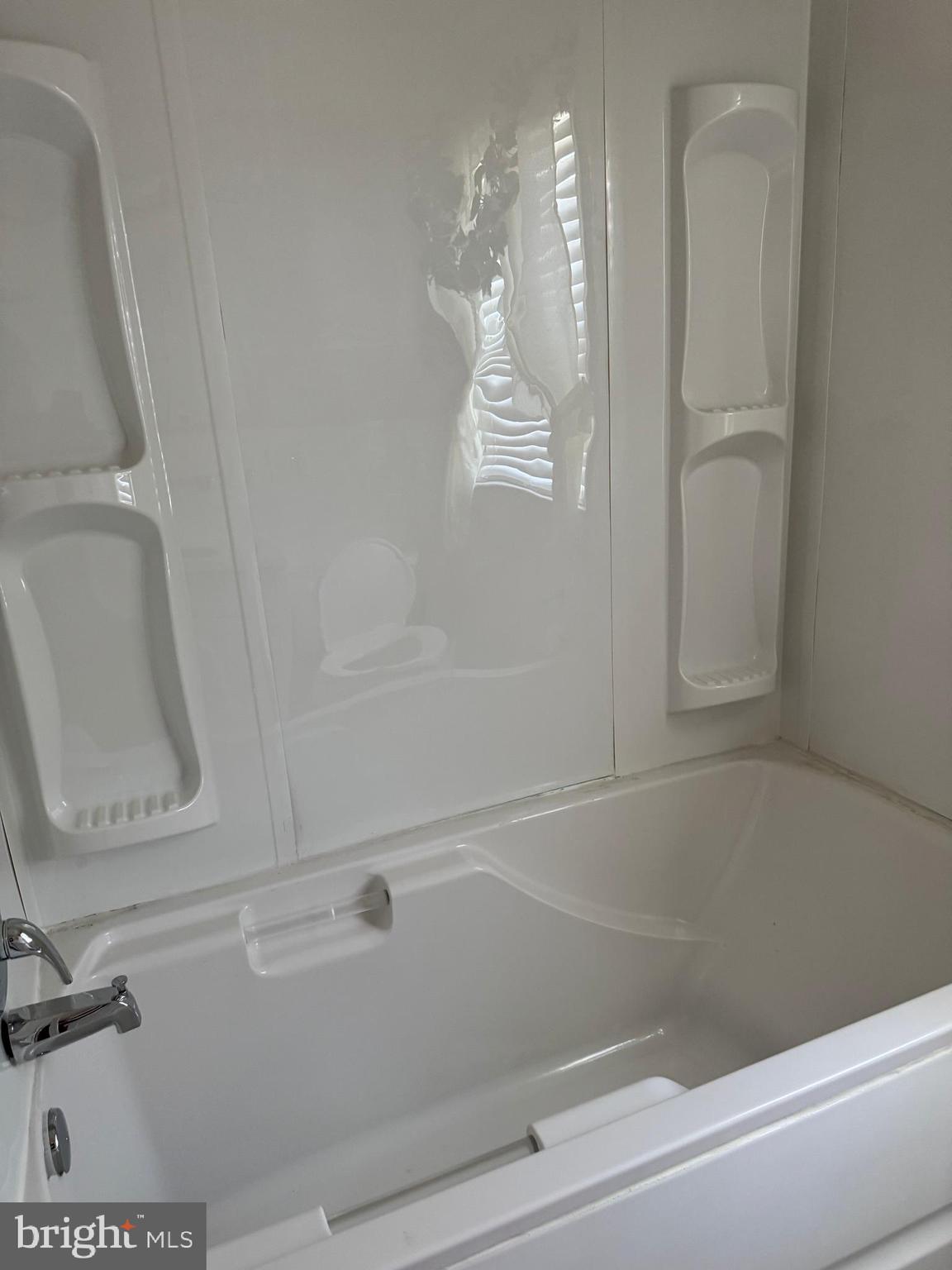 1525 Clairidge Road Baltimore, MD 21207 - Photo 23 of 44 Main Bathroom