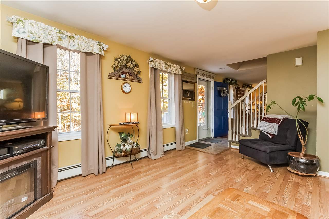 4 Blake Road Raymond, NH 03077 - Photo 8 of 40