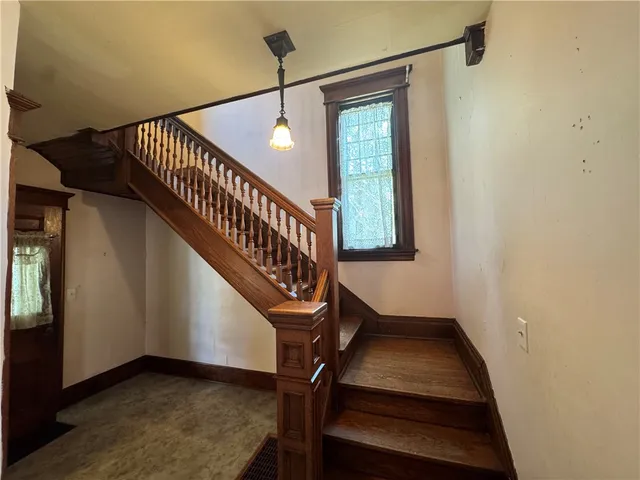 $2,000 | 352 East 2nd Street, Corning, NY 14830