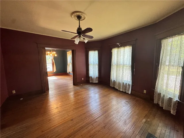 $2,000 | 352 East 2nd Street, Corning, NY 14830