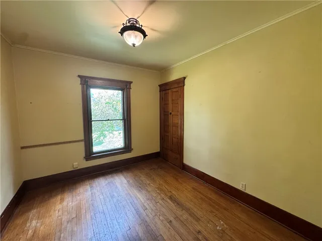 $2,000 | 352 East 2nd Street, Corning, NY 14830