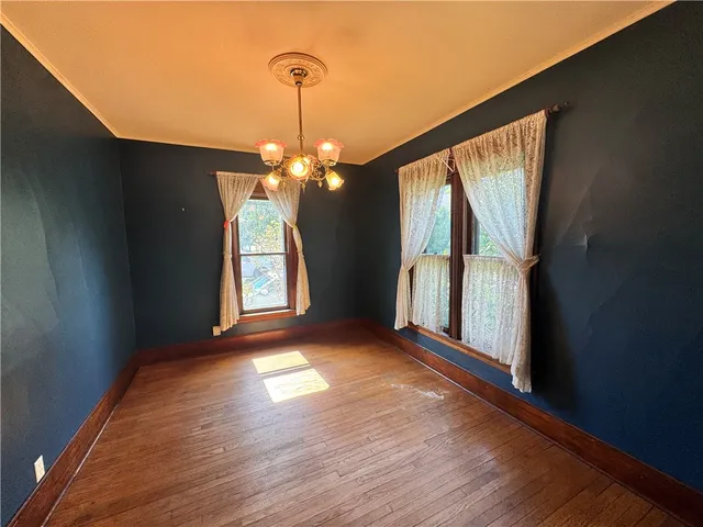 $2,000 | 352 East 2nd Street, Corning, NY 14830