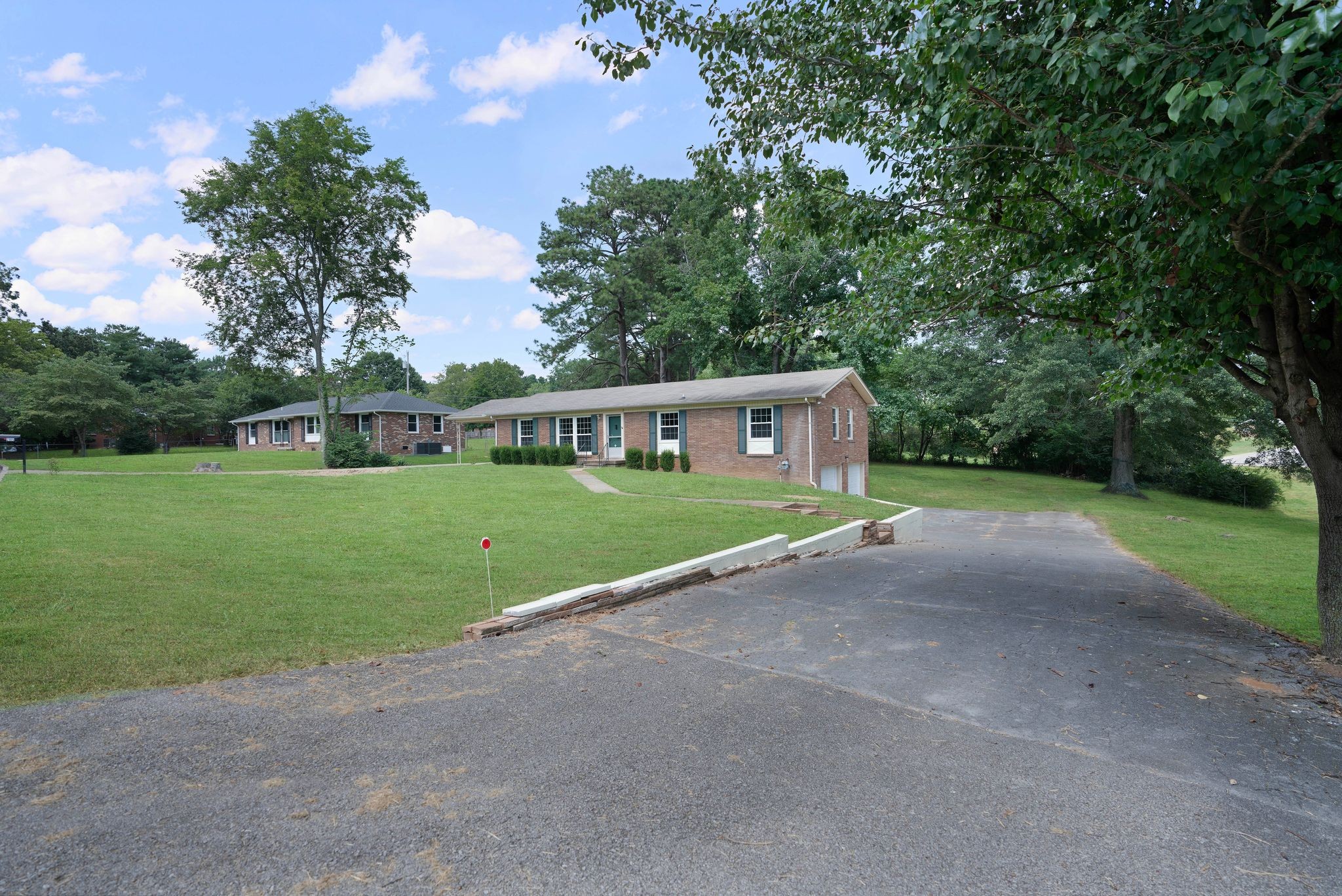 2105 Post Road Clarksville, TN 37043 - Photo 3 of 22 a view of a house with a yard and sitting area