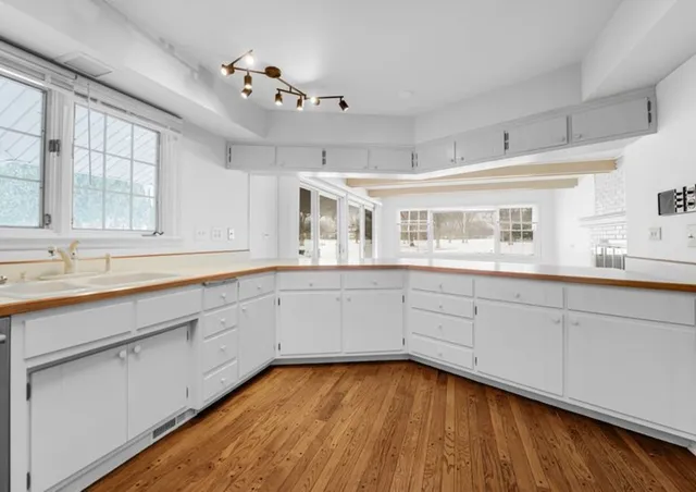 $765,000 | 1117 Summit Hills Lane, Naperville, IL 60563