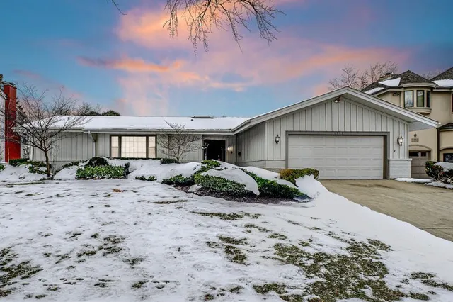 $765,000 | 1117 Summit Hills Lane, Naperville, IL 60563