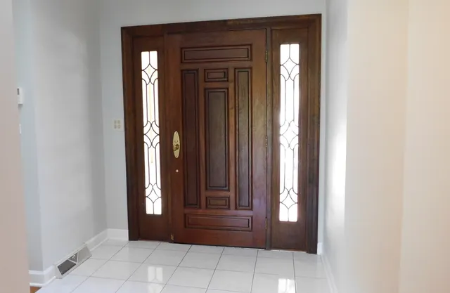 $765,000 | 1117 Summit Hills Lane, Naperville, IL 60563