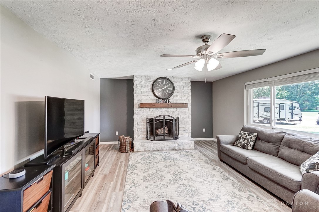 3959 Rexford Road Beavercreek, OH 45430 - Photo 9 of 53