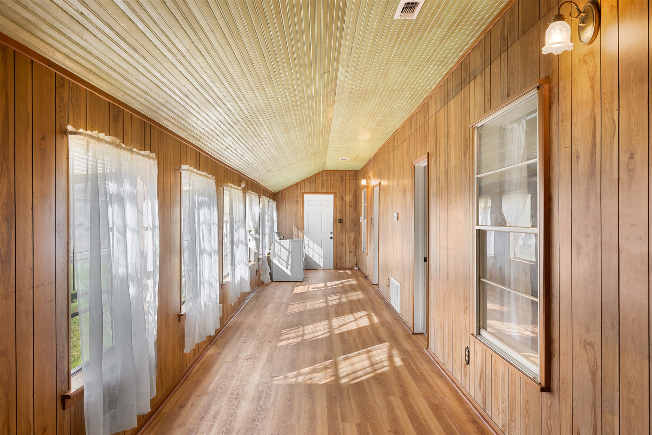 809 Main Street Lexington, TX 78947 - Photo 14 of 24