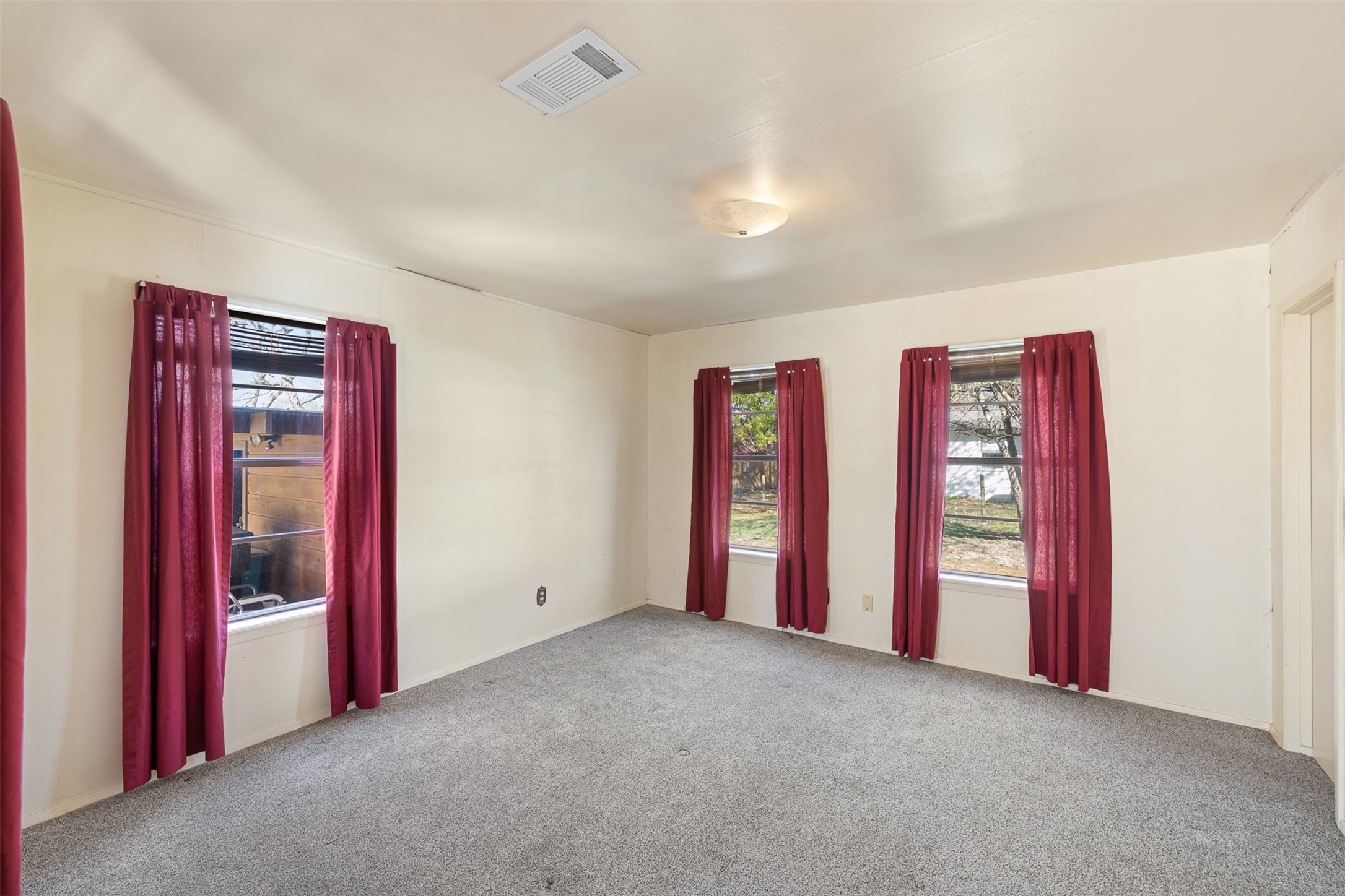 809 Main Street Lexington, TX 78947 - Photo 17 of 24