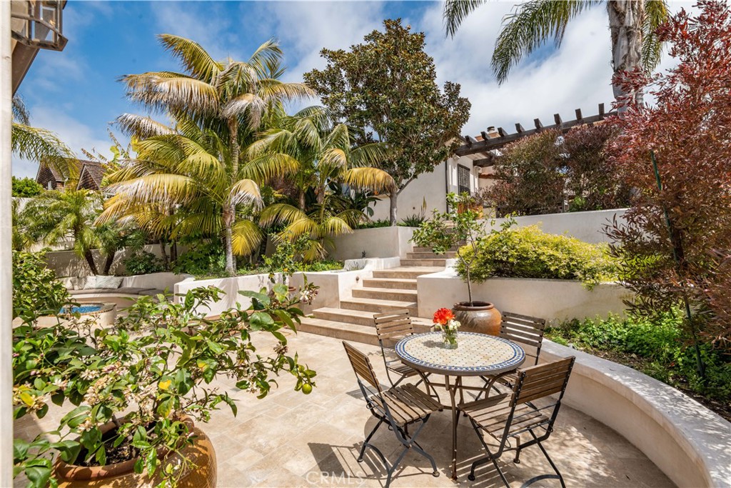 1716 Addison Road Palos Verdes Estates, CA 90274 - Photo 17 of 55 a view of a chairs and table in patio