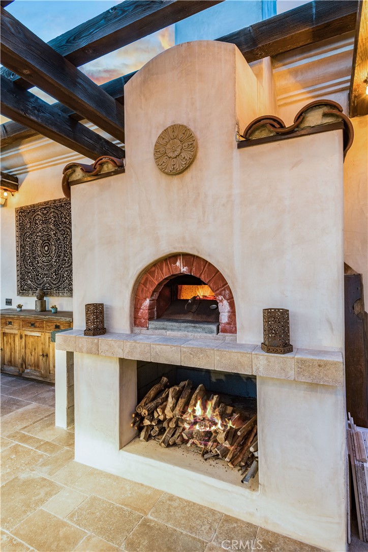 1716 Addison Road Palos Verdes Estates, CA 90274 - Photo 39 of 55 a view of a fireplace in a room