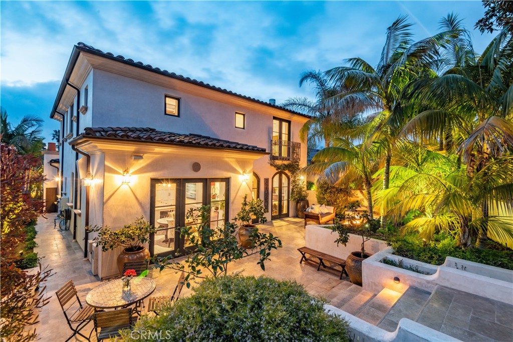 1716 Addison Road Palos Verdes Estates, CA 90274 - Photo 42 of 55 a view of a house with a patio