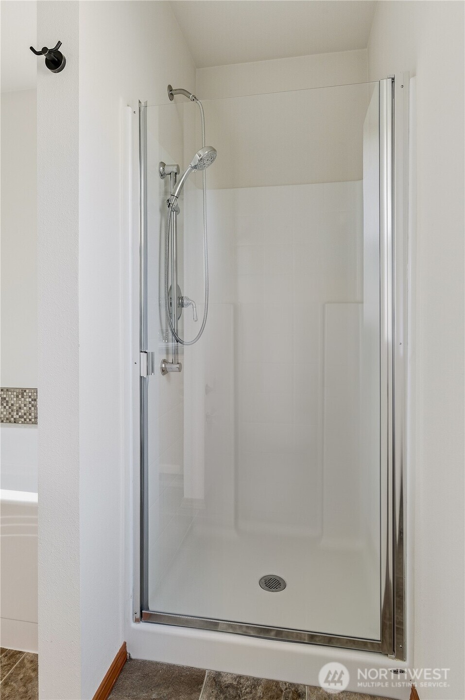 3043 Scotland Alley Mount Vernon, WA 98273 - Photo 20 of 32 a bathroom with a shower